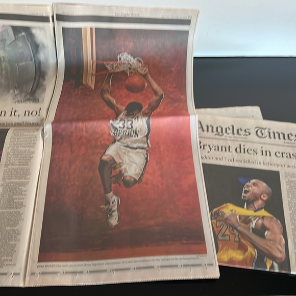 KOBE BRYANT LOS ANGELES TIMES COLLECTIBLE NEWSPAPER - Picture 5 of 5